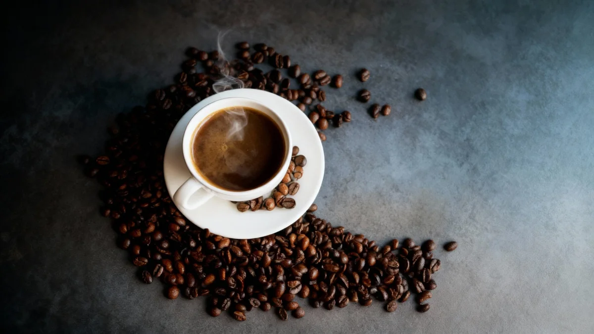 Café sin azúcar: beneficios para cerebro y peso